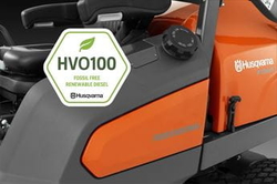 Kompatibilní s HVO100
HVO (Hydrogenated Vegetable Oils) je 100% syntetická nafta vyrobená z obnovitelných materiálů. Snižuje emise uhlíku o 30 až 90 % ve srovnání s běžnou naftou, v závislosti na surovině. 