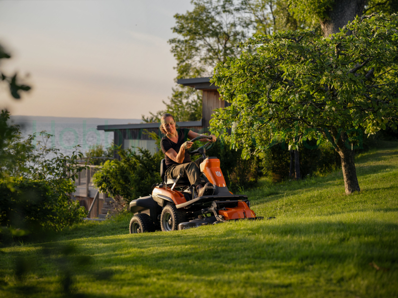 Husqvarna R200iX bez žac.